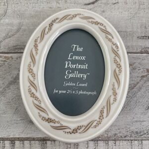 Lenox Golden Laurel  2 1/2" X 3" Standing Picture Vintage Frame‎ ~ Never Used